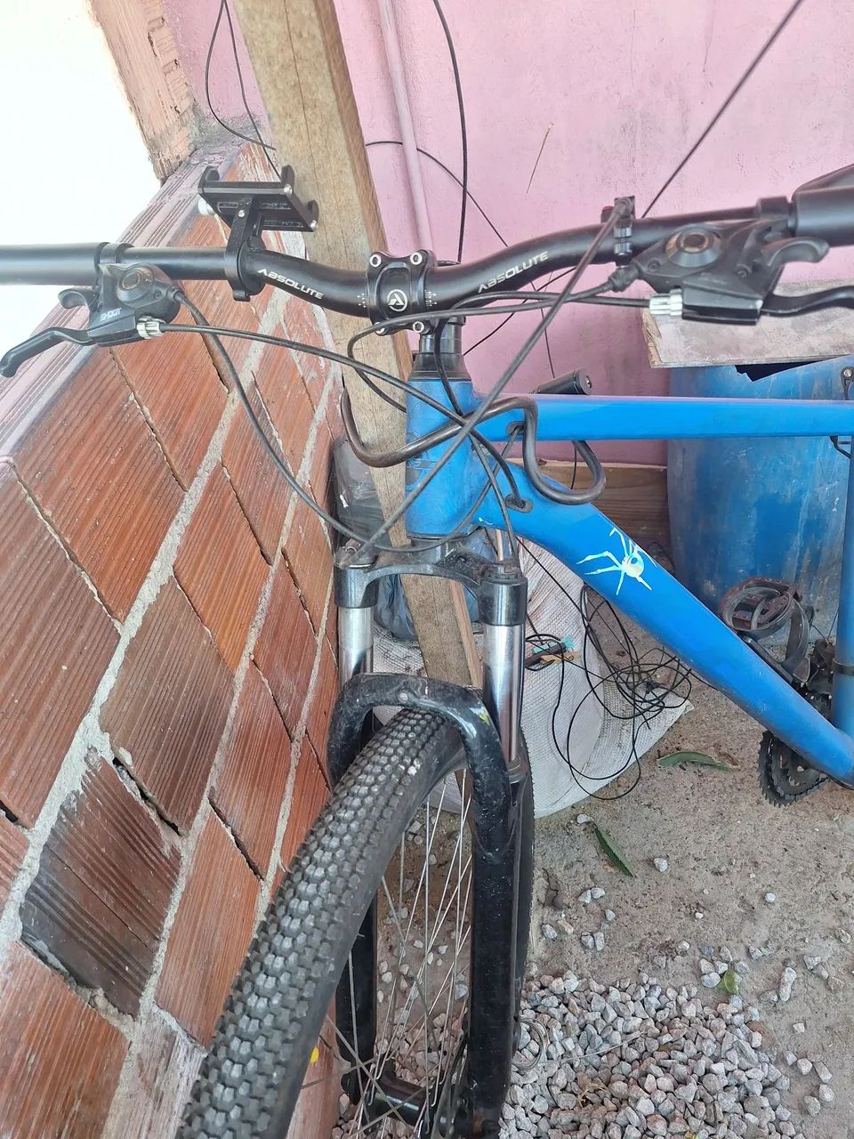 Vende-se bicicleta aro 29 azul  - Foto 2