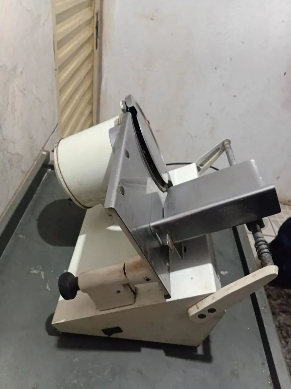 Fatiadora de frios 