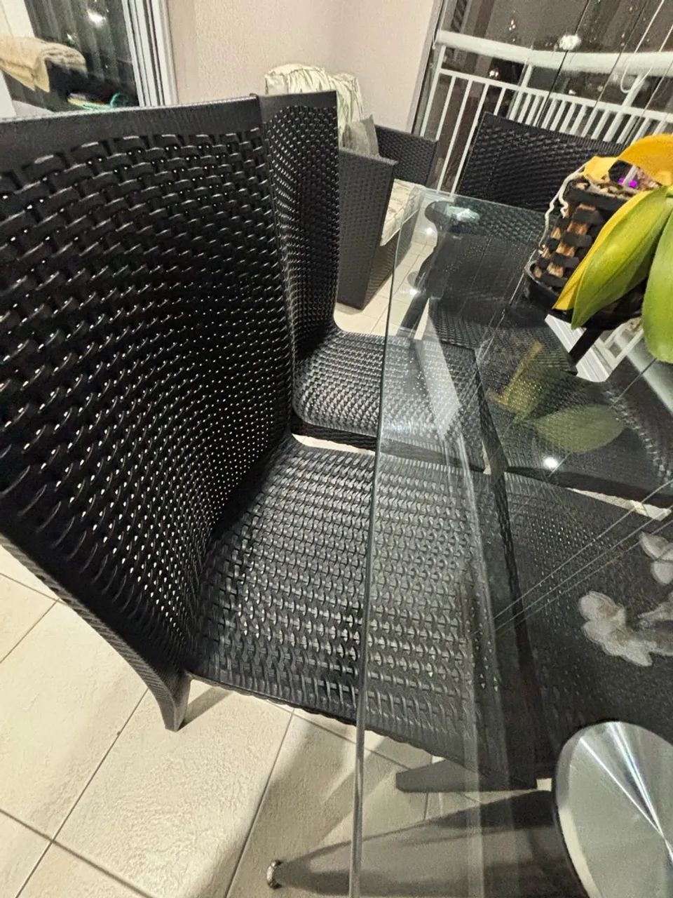 Mesa com 6 cadeiras - Foto 2
