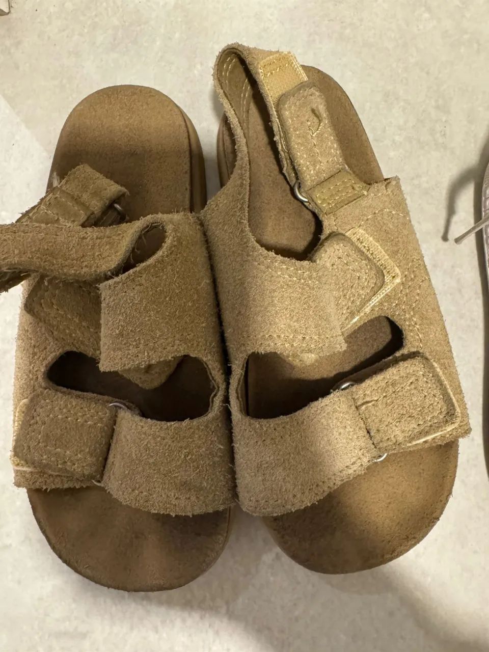 Vendo calçados infantis 