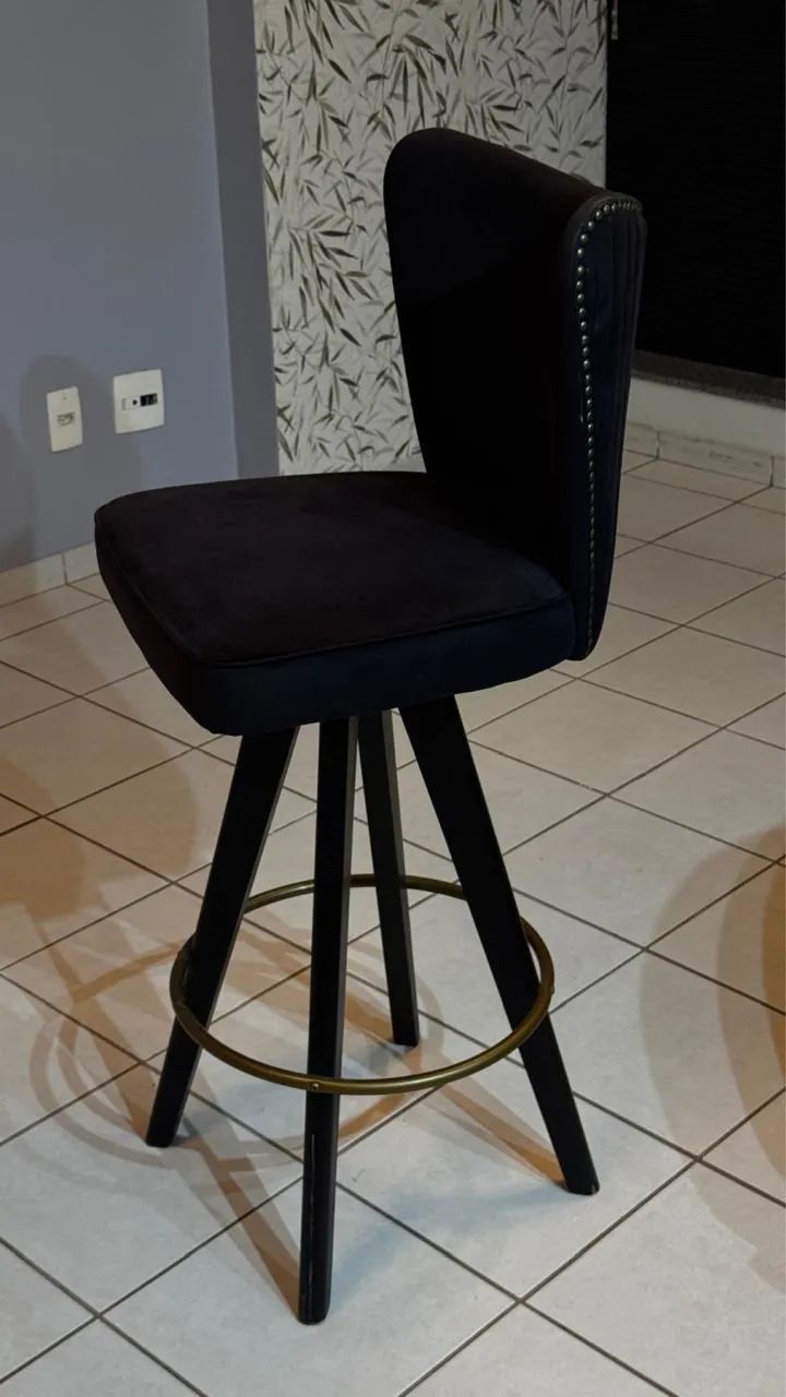 Banqueta Alta Estofada 