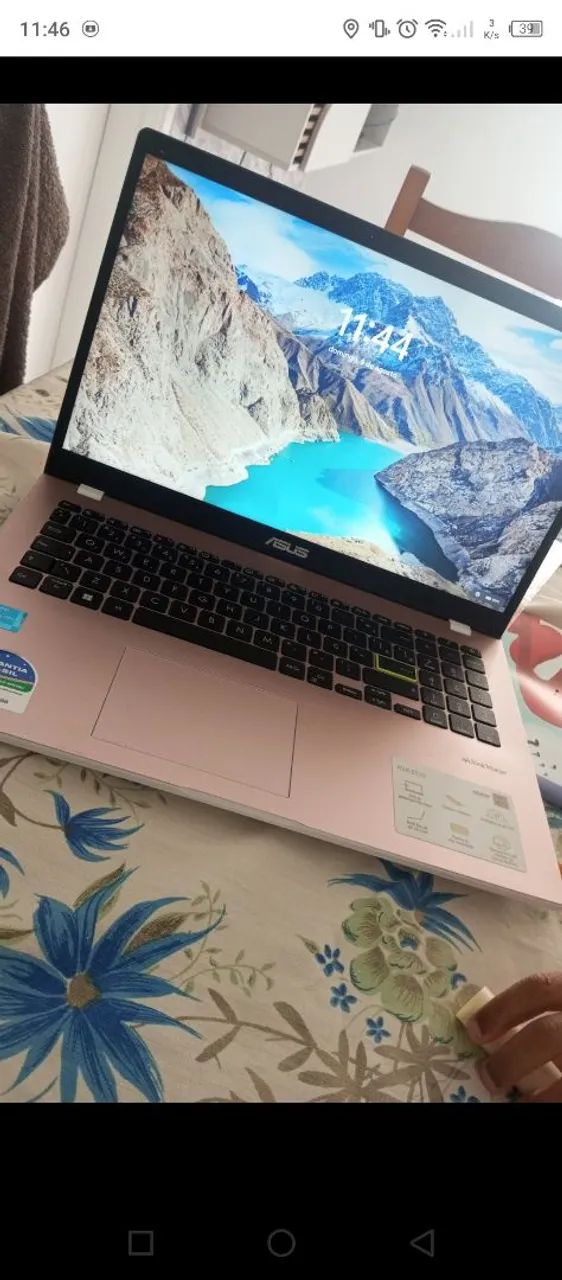 Notebook Rosa ASUS 