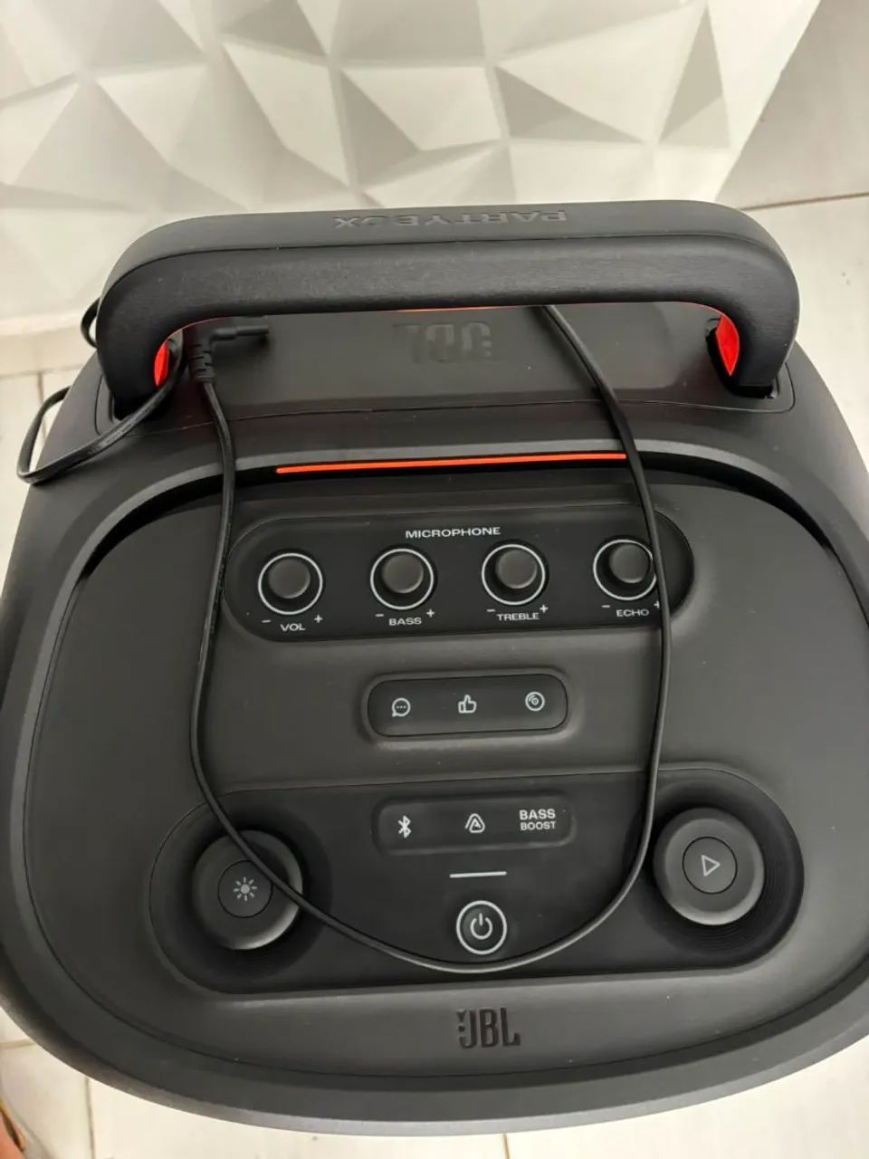 CAIXA JBL 520 A TOP EM GRAVES COM BATERIA SEMI NOVA  - Foto 2