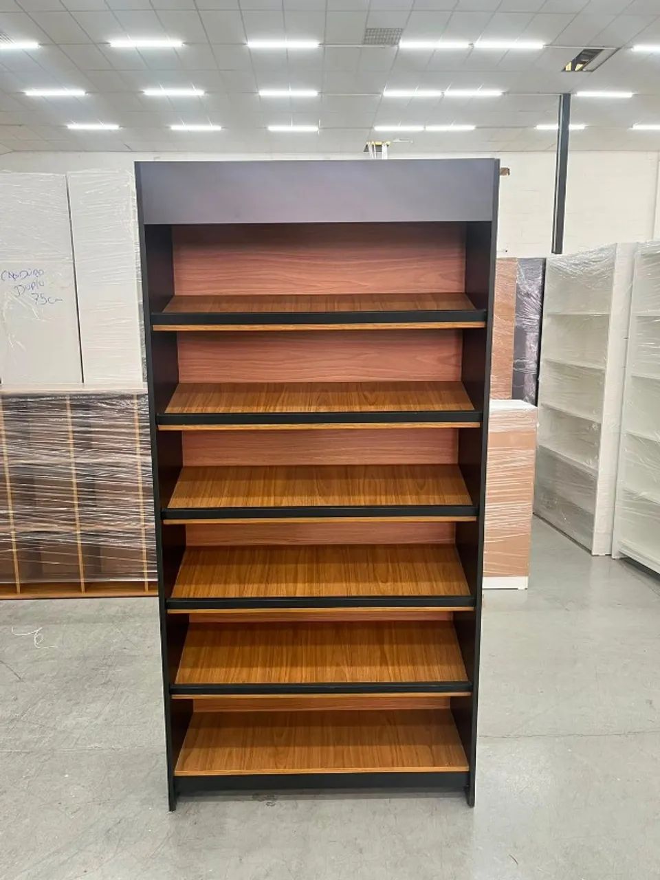Estante em MDF  - Faça seu orçamento 