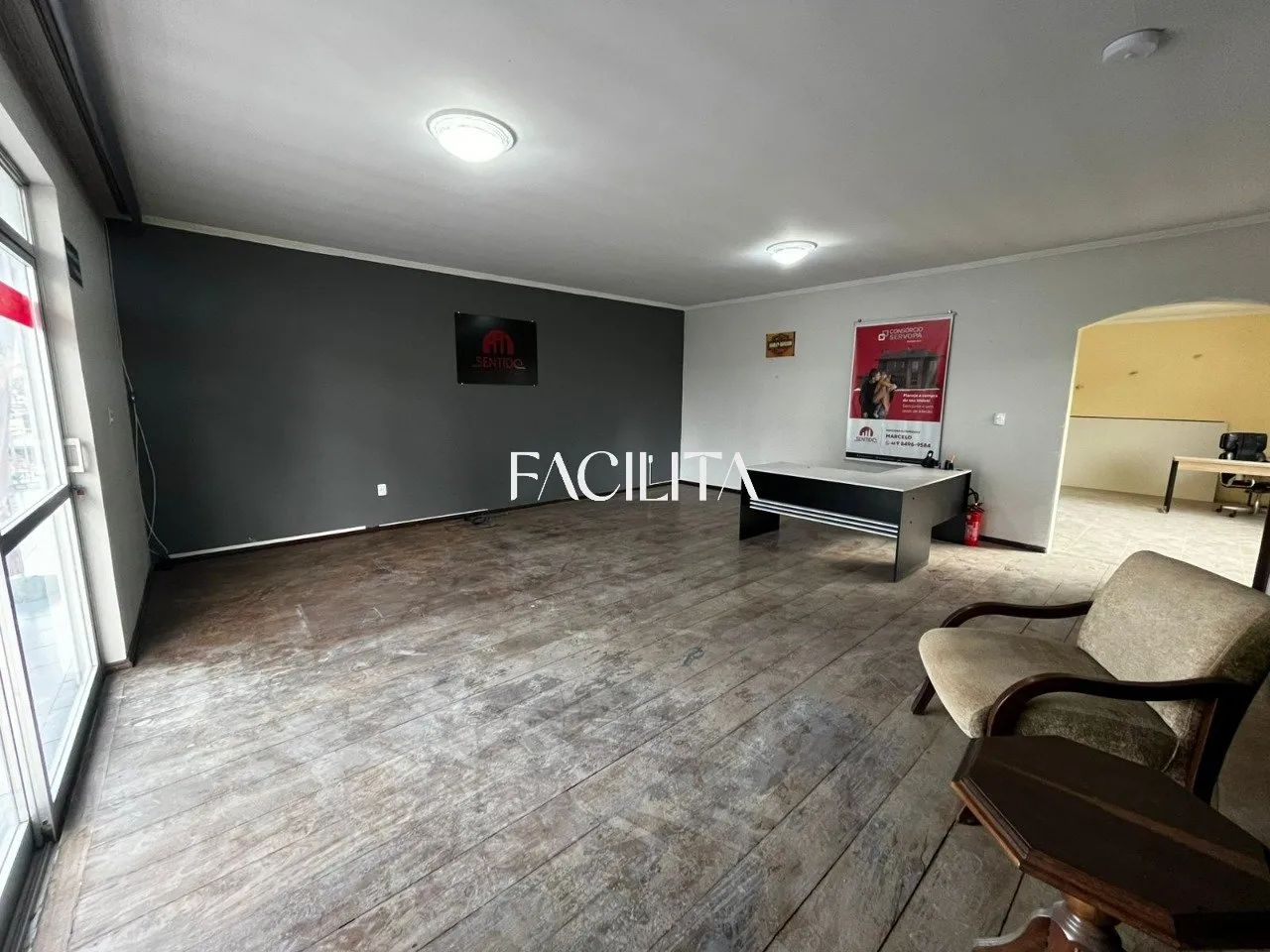 Sala comercial para alugar no Bairro Trindade, Florianópolis.