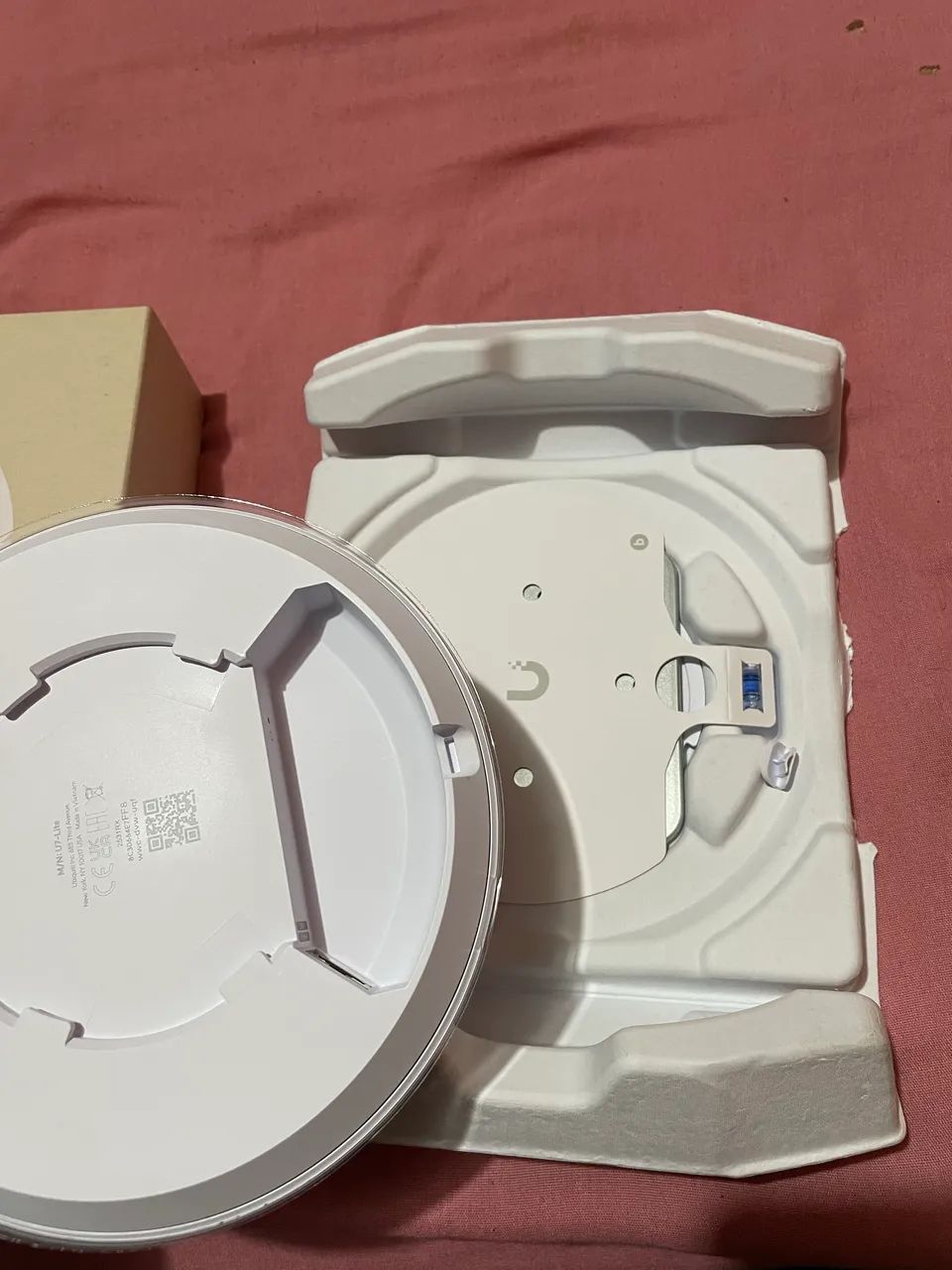 Roteador Ubiquiti UniFi U7 Lite Access Point (AP) - Foto 2
