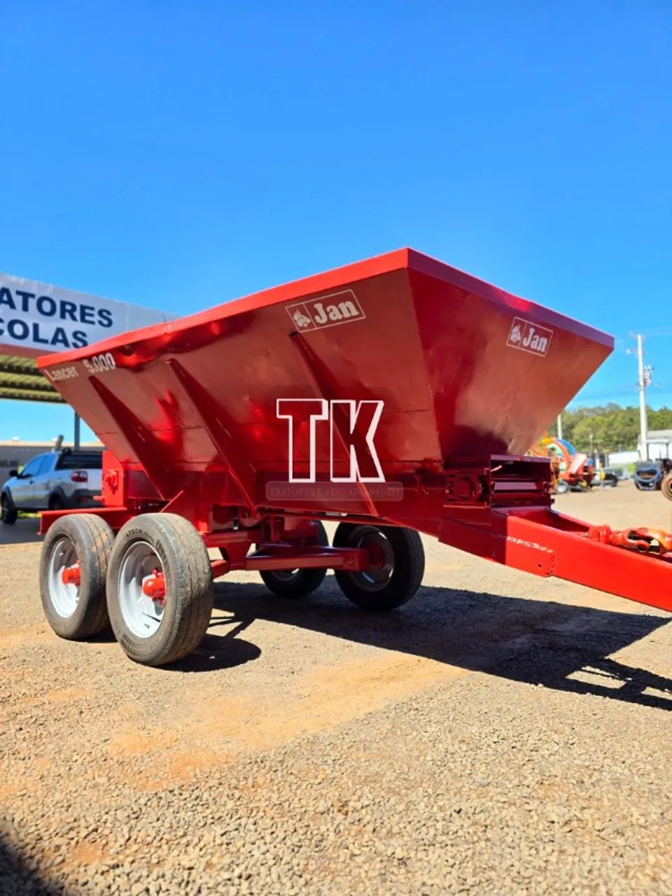 cod. 1390 DISTRIBUIDOR DE CALCARIO JAN LANCER 5.000 KG - Tk Tratores Nova Andradina-MS - Foto 3