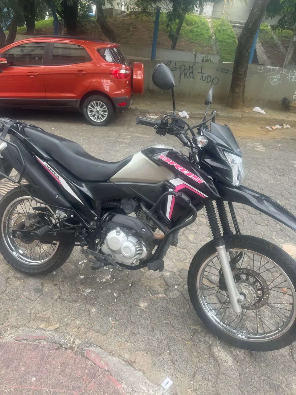 Vendendo moto semi nova  - Foto 2