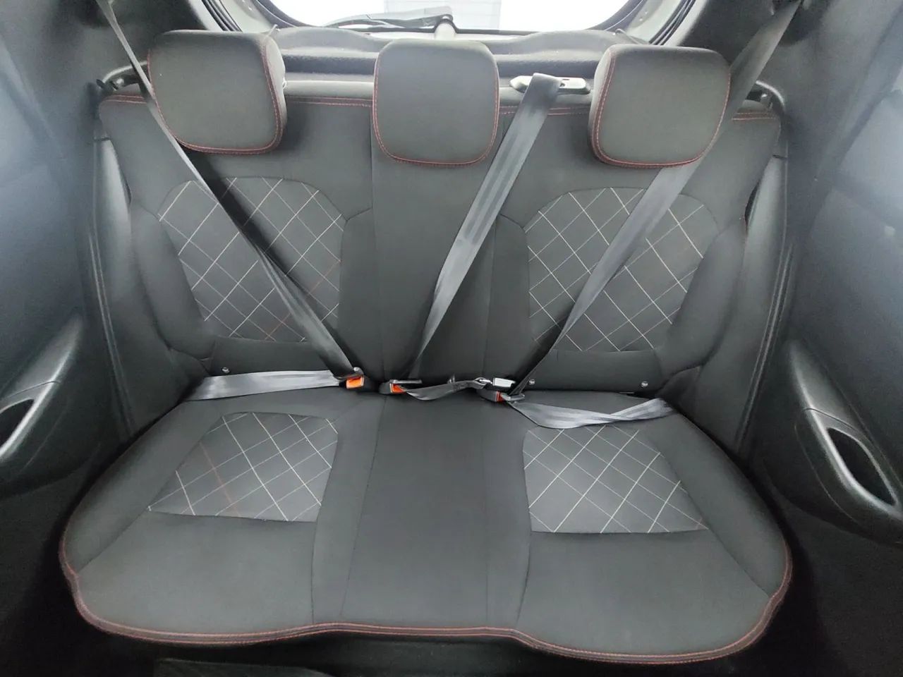 Renault Kwid 1.0 Zen, foto 18 de 18