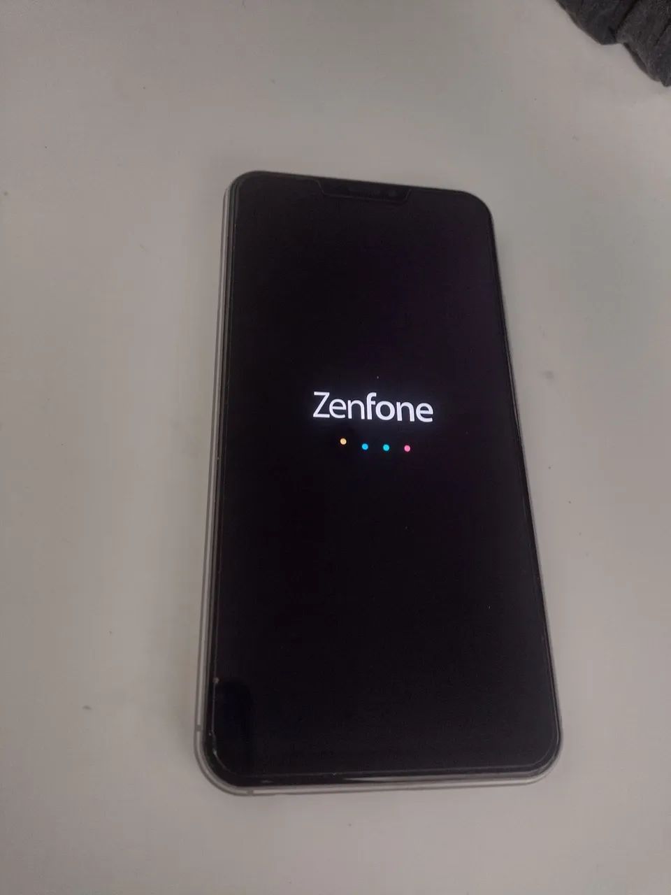 ? Oportunidade Única: ASUS Premium Impecável, Pouco Uso! 
