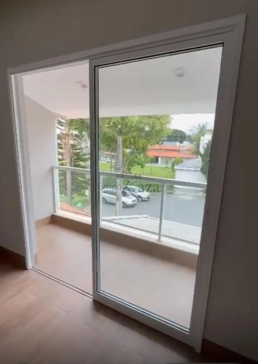 Oportunidade - Casa Sobrado - Residencial De Ville - 3 Dormitórios - 150m². - Foto 3