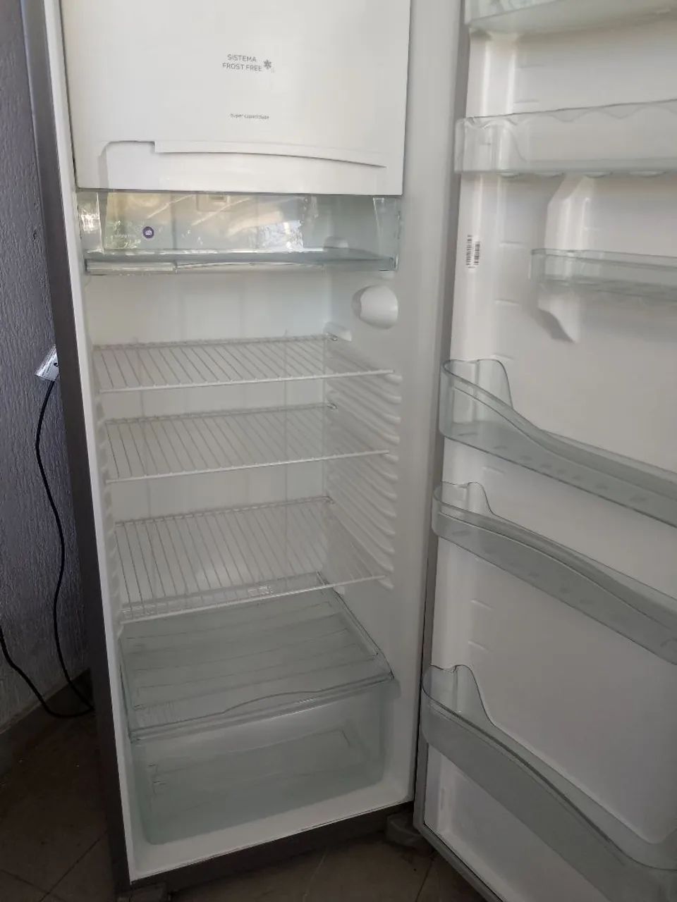 Geladeira Consul 220v perfeito estado - Foto 4