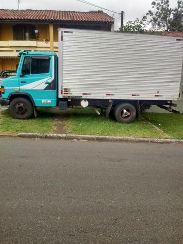 Fretes, mudanças, em Curitiba e região, todo o PR e SC