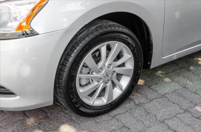 Nissan Sentra 2.0 sv 16v - Foto 5