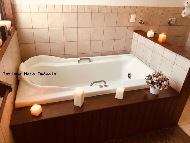 Vende Casa Cond. Fechado em Candelária 3 Suítes 5 Wc 320 mts² Dep.Comp - Foto 14