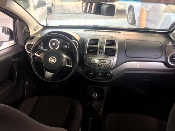 GRAND SIENA 2016/2017 1.6 MPI ESSENCE 16V FLEX 4P MANUAL - Foto 6