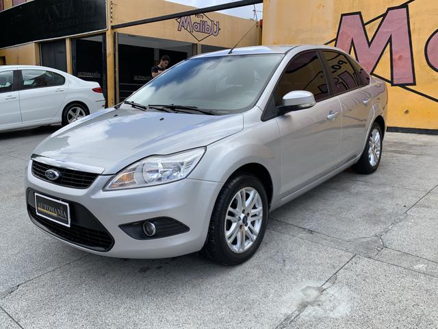 Focus Sedan GLX 2.0 Automático 2013/2013