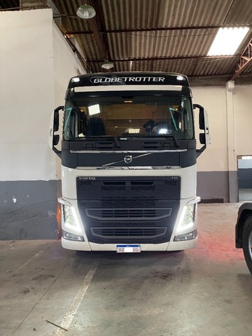 CAMINHÃO VOLVO FH540 GLOBETROTTER 19/20 252MKM TRAÇADO TACOAR
