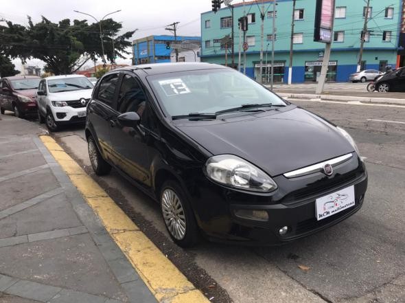 FIAT PUNTO ATTRACTIVE 1.4 FIRE FLEX 8V 5P 2013/2013