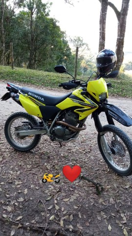 XR250 TORNADO COM CAPACETE/JAQUETA/LUVA