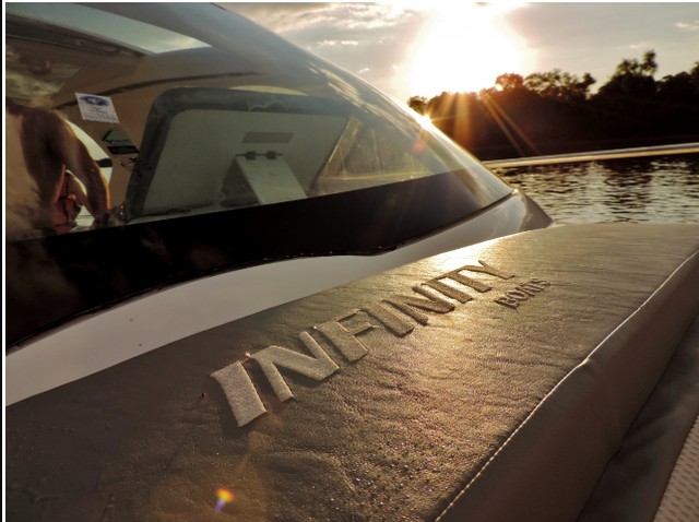 Lancha Infinity 370 - ñ é Fs/Solara/Focker/NX/Coral/Mestra/Focker - Foto 11