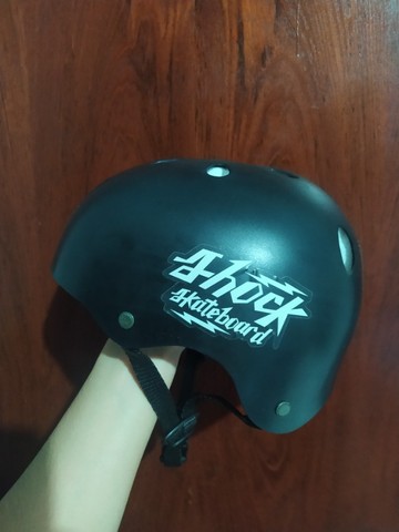 Vendo capacete de skate/longboard