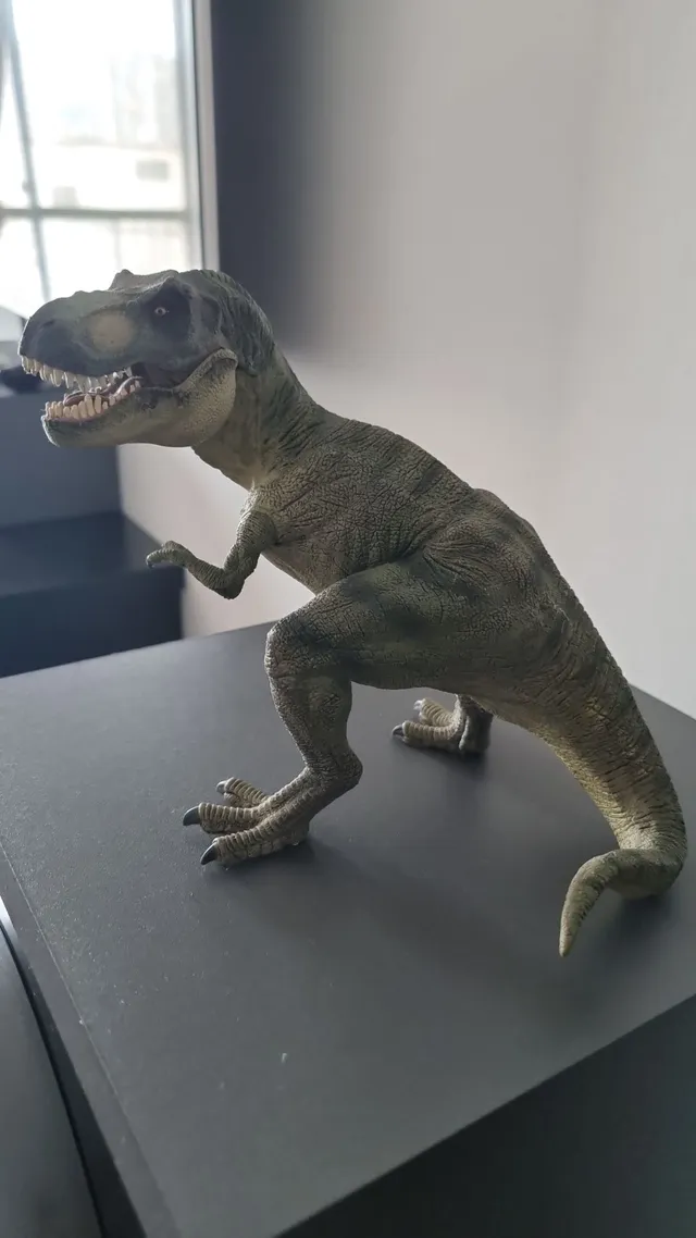 Tiranossauros rex  +24 anúncios na OLX Brasil