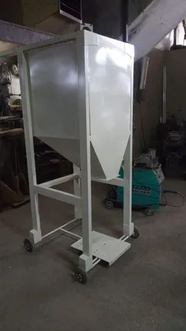 Balança automática e cavalete e mexedor (25 a 60 kg dependendo do produto a ser pesado).  - Foto 5