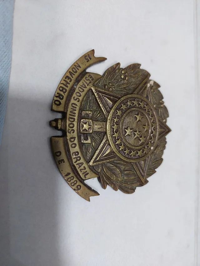 Raro Brasão Estados Unidos do Brasil 15 de novembro de 1889 original bronze só venda 