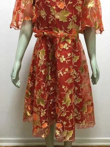 Vestido Alfaiataria Organza Tamanho P Vermelho Estampa Flor - Foto 4
