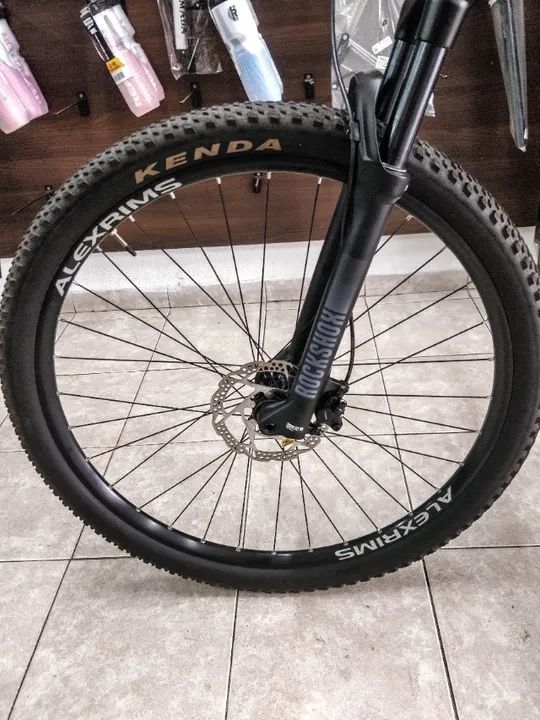 Bicicleta Oggi 7.3 2023 tamanho 19  - Foto 3