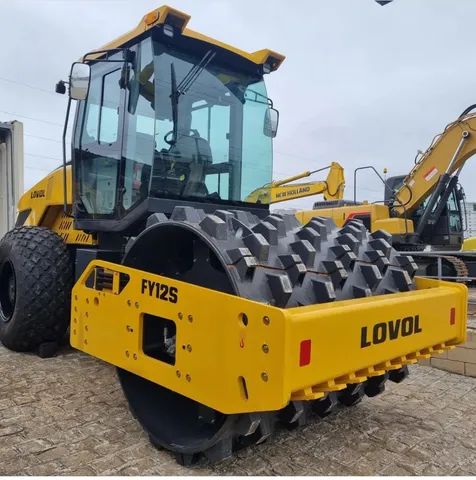Rolo Compactador FY12S Lovol  vendas ou locação 