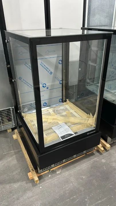 Vitrine aquecida de 75cm linha especial Gourmet Gelopar 