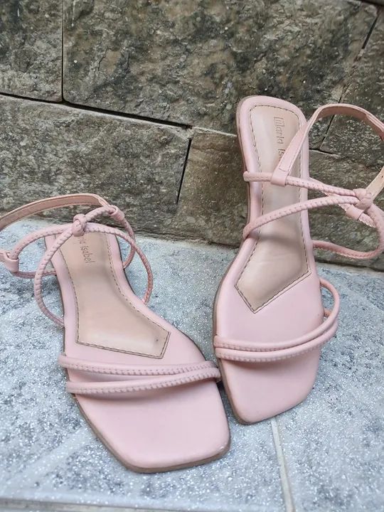 Sandália rasteirinha couro