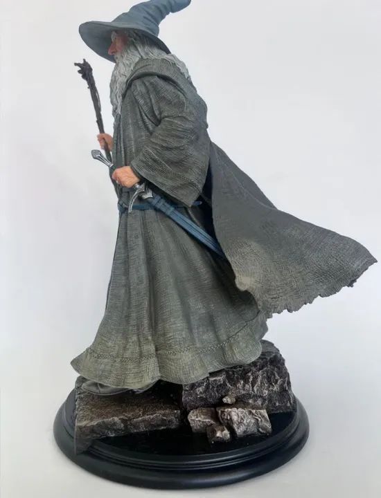 Colecionável Senhor dos Anéis: GANDALF O PEREGRINO CINZENTO (com Caixa Original) - Foto 3