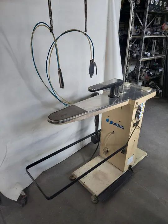 Mesa tira manchas de tecidos 