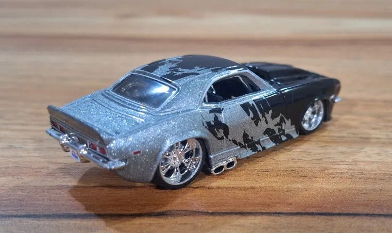 Maisto 1968 Chevrolet Camaro Z/28 - Pro Rodz (Loose) - Hobbies e