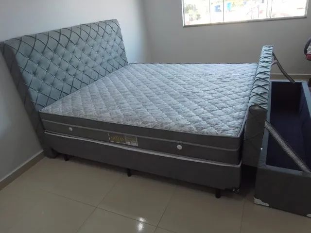 cama box bau e colchão  king size 