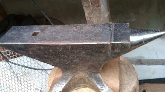 Bigorna Sueca Antiga 61 kg - Foto 3