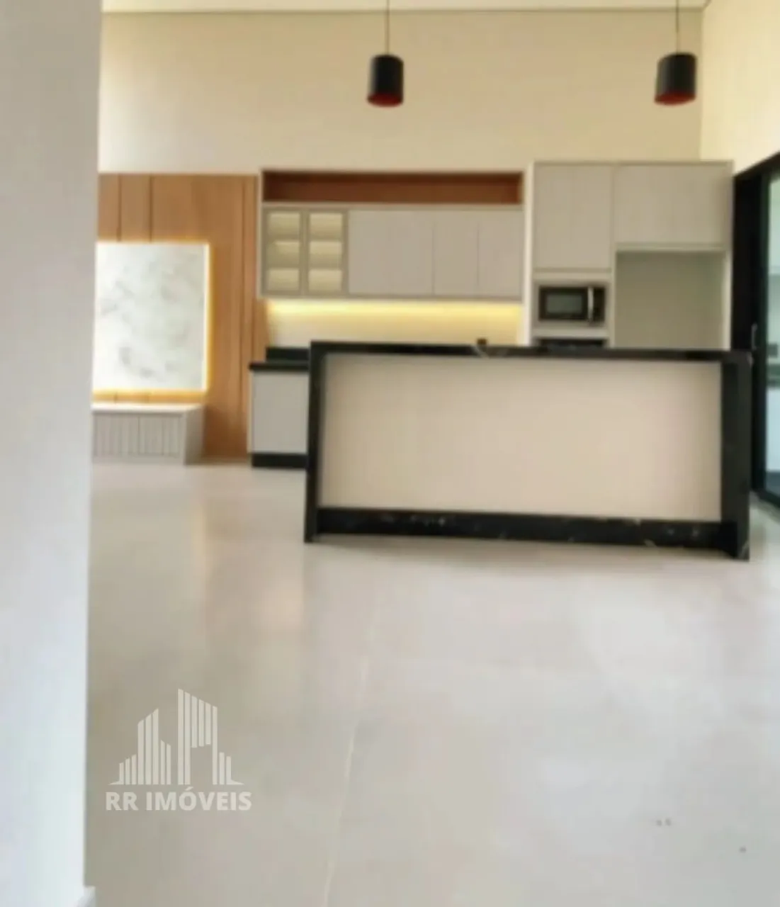 RR0139D Casa 170m² RESIDENCIAL JARDIM VITÓRIA - OPORTUNIDADE - 3 Dorms 4 Vagas - Nova Odes