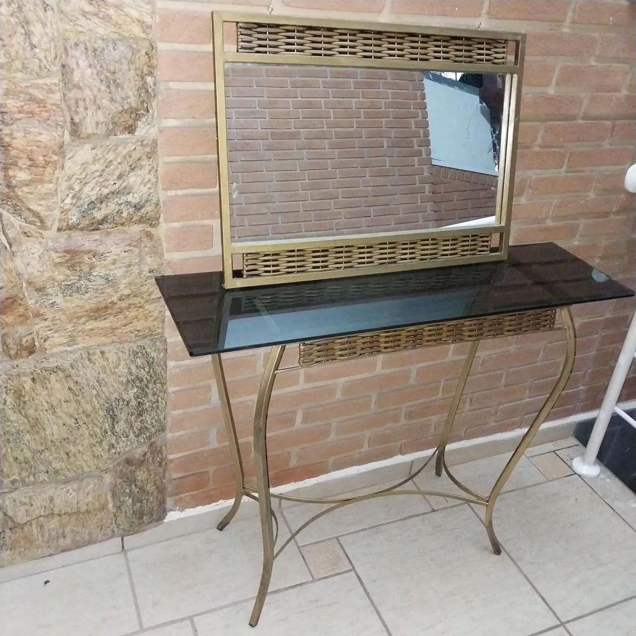 Conjunto Espelho e Mesa de Canto Vintage