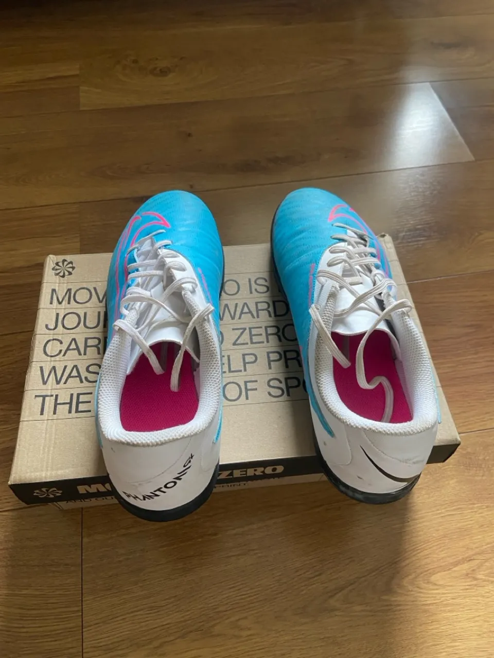 Chuteiras Nike Phantom Tamanho 42