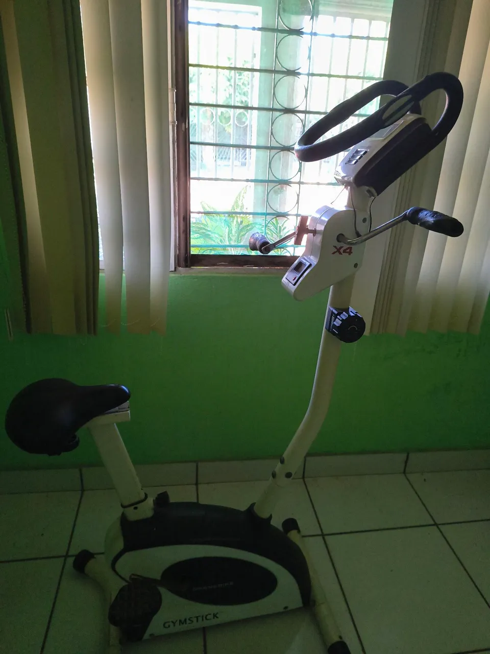 Bicicleta Ergométrica Gymstick X4
