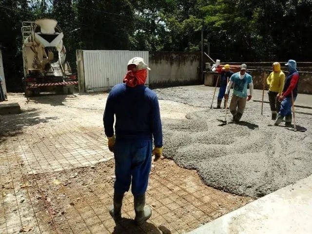 Pisos de concreto polido, granilite, epoxi.