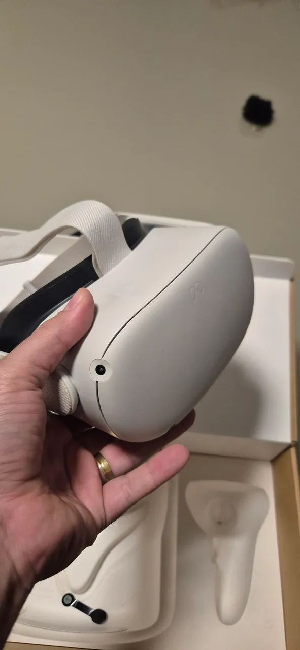 Meta Quest 2 - Óculos de Realidade Virtual