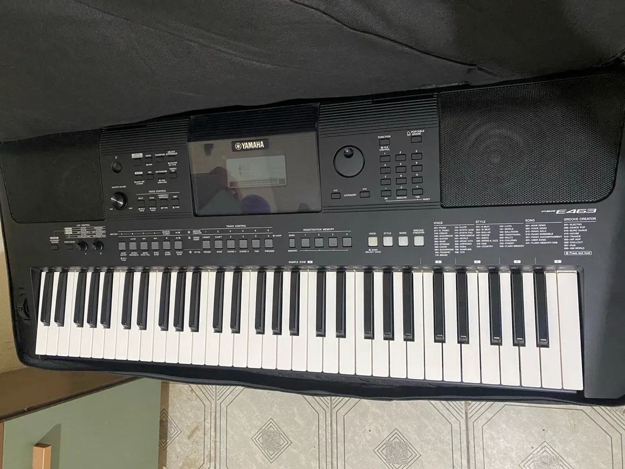 Teclado Yamaha E463 - Foto 2