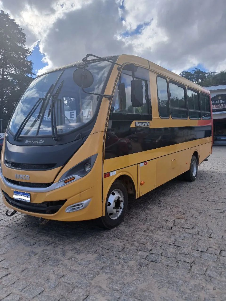 Micro Ônibus Iveco 70C17 ano 2016. Ótimo estado - Foto 2