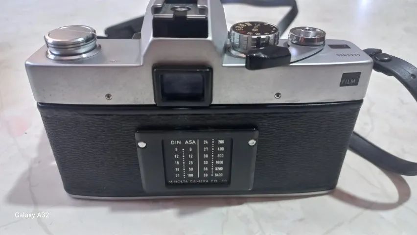 Máquina Fotográfica Minolta SRT303b usada com acessórios - Foto 3