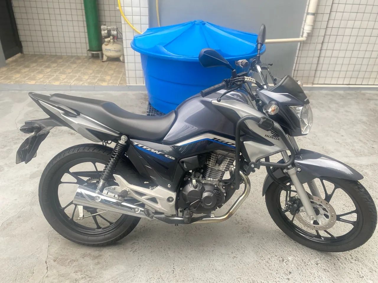 Honda CG Titan 160 - Impecável