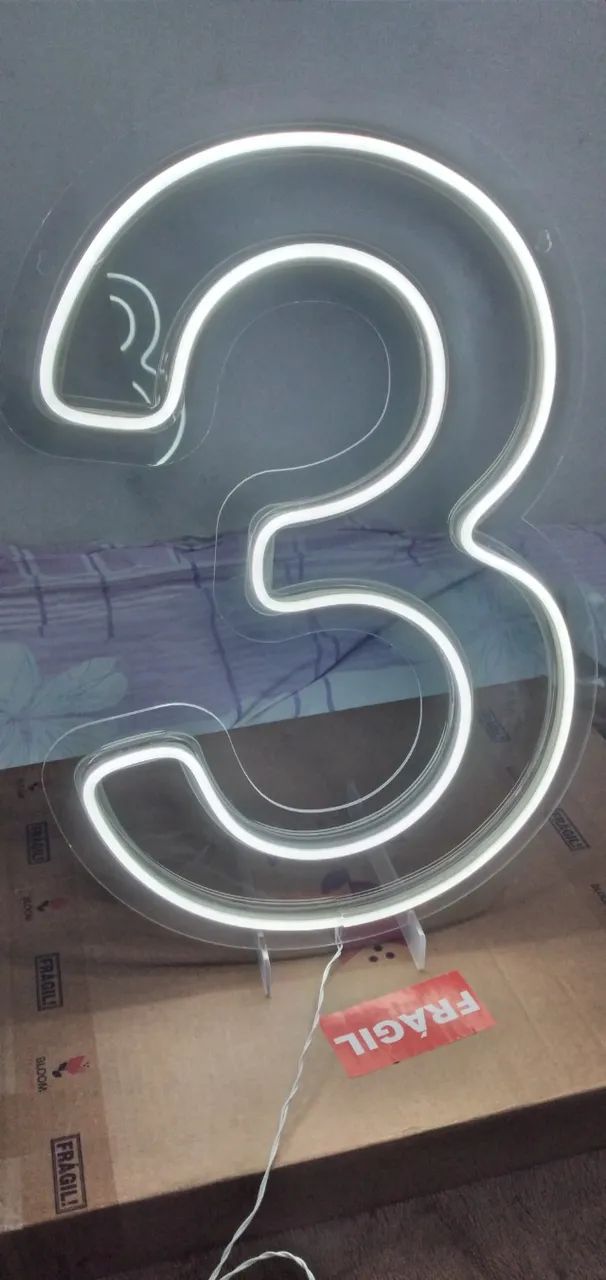 número 3 led artigo de festa  - Foto 2